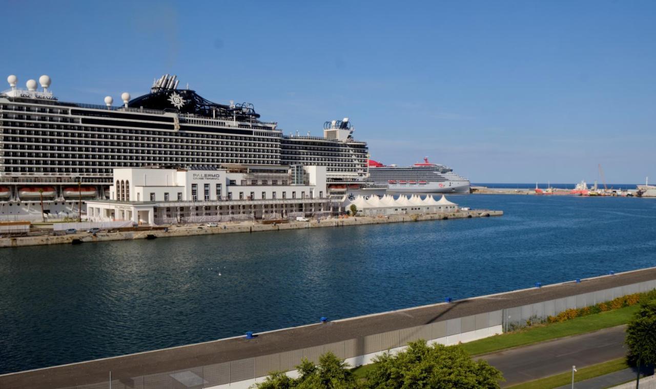 Attico Con Terrazza Sul Porto Lägenhet Palermo Exteriör bild